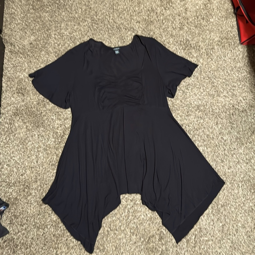 Torrid Black top
